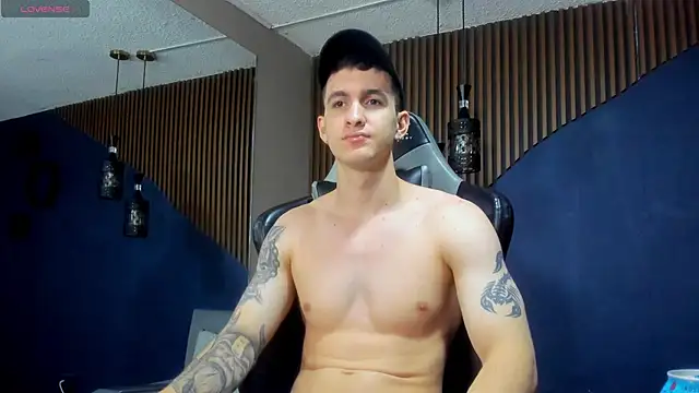 JacksonOlsenn online show from 24, 1, 2025