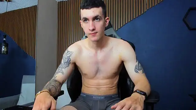 Snapshot of JacksonOlsenn chatting on 7, 2, 2025 JacksonOlsenn online show from 7, 2, 2025