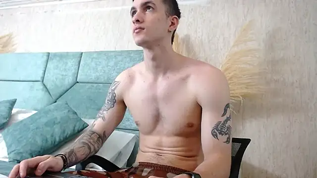 Snapshot of JacksonOlsenn chatting on 11, 2, 2025 JacksonOlsenn online show from 11, 2, 2025