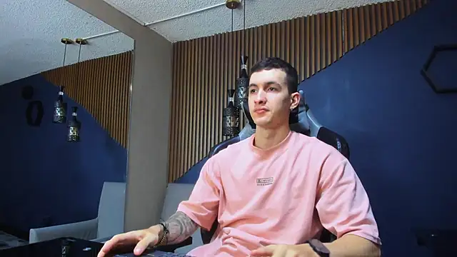 Snapshot of JacksonOlsenn chatting on 13, 2, 2025 JacksonOlsenn online show from 13, 2, 2025