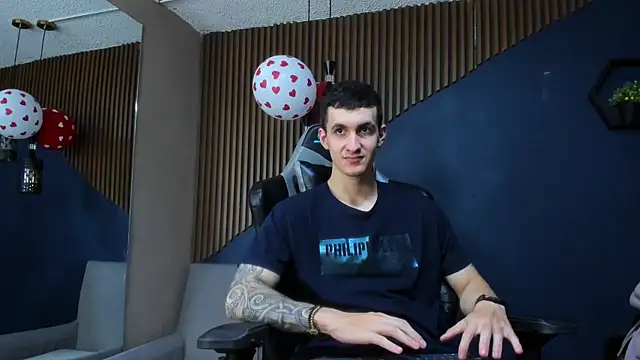 Snapshot of JacksonOlsenn chatting on 17, 2, 2025 JacksonOlsenn online show from 17, 2, 2025