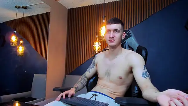 Snapshot of JacksonOlsenn chatting on 6, 3, 2025 JacksonOlsenn online show from 6, 3, 2025