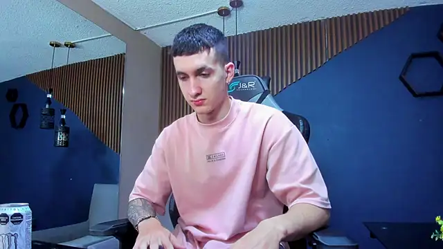 Snapshot of JacksonOlsenn chatting on 13, 3, 2025 JacksonOlsenn online show from 13, 3, 2025