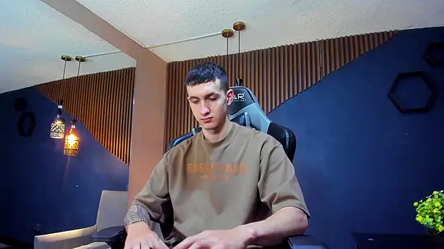 Snapshot of JacksonOlsenn chatting on 16, 3, 2025 JacksonOlsenn online show from 16, 3, 2025