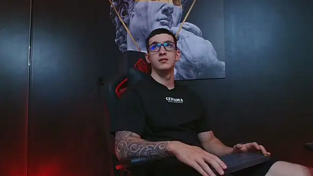 Snapshot of JacksonOlsenn chatting on 11, 9, 2025 JacksonOlsenn online show from 11, 9, 2025