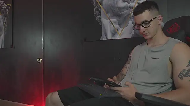 Snapshot of JacksonOlsenn chatting on 13, 11, 2025 JacksonOlsenn online show from 13, 11, 2025