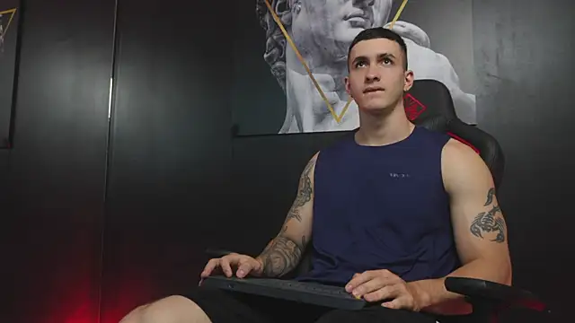 Snapshot of JacksonOlsenn chatting on 24, 11, 2025 JacksonOlsenn online show from 24, 11, 2025