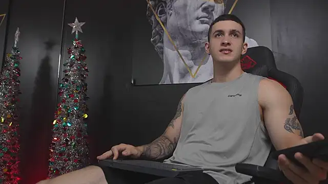 Snapshot of JacksonOlsenn chatting on 15, 12, 2025 JacksonOlsenn online show from 15, 12, 2025