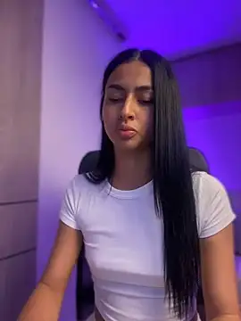 maddy bronw  online show from 11, 1, 2025