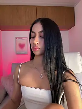 maddy bronw  online show from 15, 9, 2025