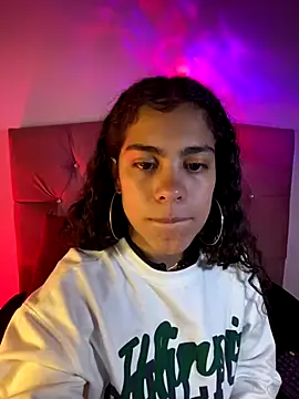 Snapshot of NINA_18_YEARS chatting on 24, 9, 2025 NINA 18 YEARS online show from 24, 9, 2025