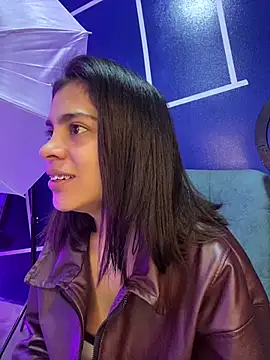 NINA 18 YEARS online show from 4, 2, 2026