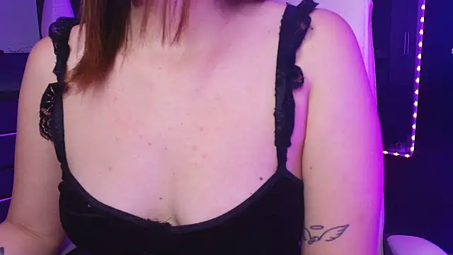 Snapshot of TinaJonnes_ chatting on 1, 3, 2026 TinaJonnes online show from 1, 3, 2026