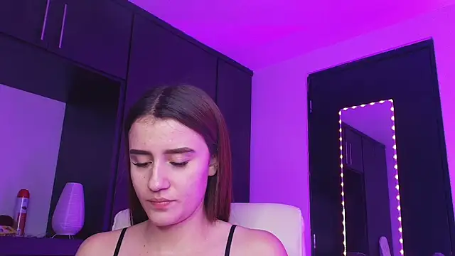 Snapshot of TinaJonnes_ chatting on 3, 4, 2026 TinaJonnes online show from 3, 4, 2026