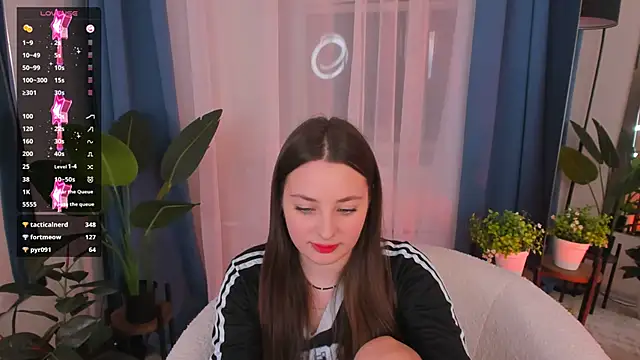 MoonLissa online show from 7, 12, 2024