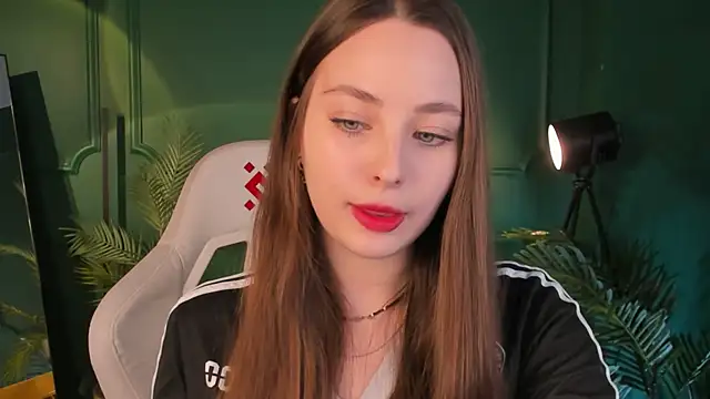 MoonLissa online show from 16, 12, 2024