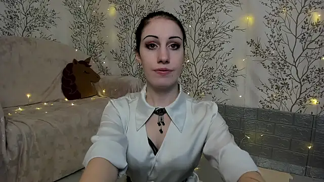 Mary0Lou online show from 7, 12, 2024