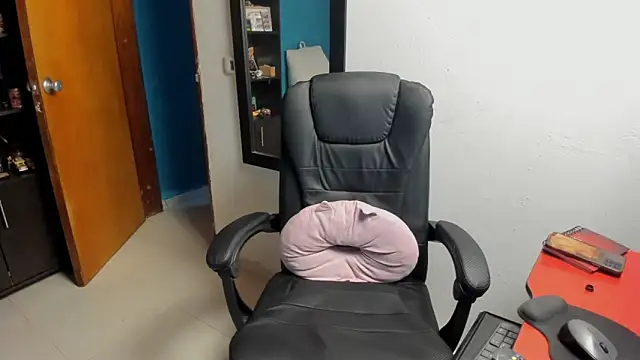 peanut tangerine online show from 10, 1, 2026