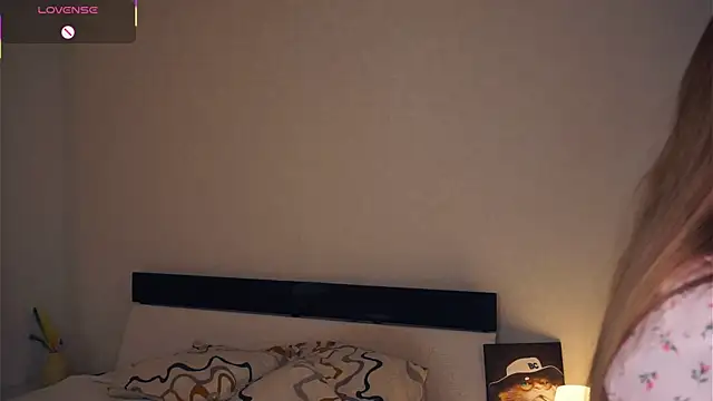 CathrynGeer online show from 12, 10, 2025