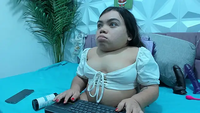 Michelle Brooks online show from 31, 12, 2024