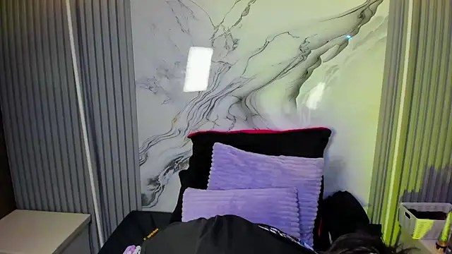 Snapshot of venusowen_ chatting on 6, 4, 2026 venusowen online show from 6, 4, 2026