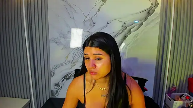 Snapshot of venusowen_ chatting on 11, 4, 2026 venusowen online show from 11, 4, 2026