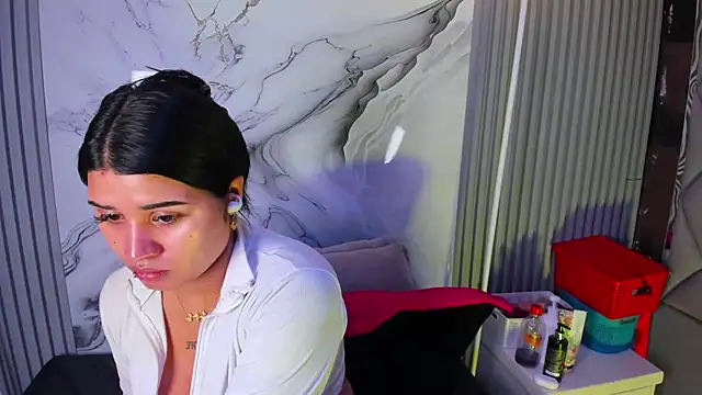 Snapshot of venusowen_ chatting on 12, 5, 2026 venusowen online show from 12, 5, 2026