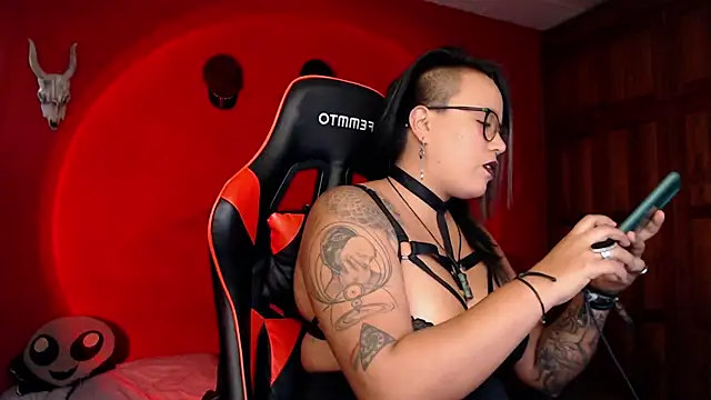 LilithSharon online show from 18, 12, 2024