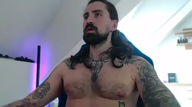 Snapshot of MateoHunk chatting on 7, 3, 2025 MateoHunk online show from 7, 3, 2025