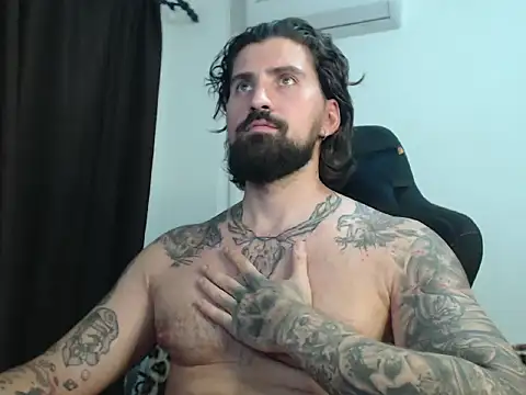 Snapshot of MateoHunk chatting on 9, 9, 2025 MateoHunk online show from 9, 9, 2025