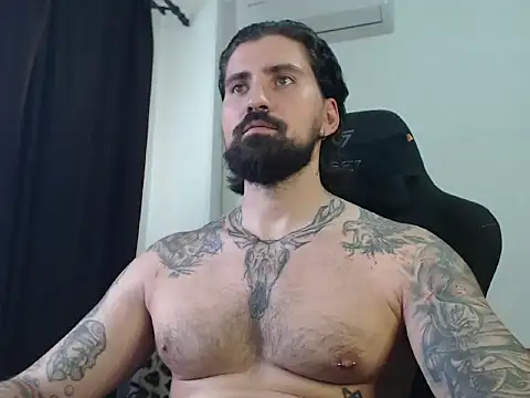 Snapshot of MateoHunk chatting on 10, 9, 2025 MateoHunk online show from 10, 9, 2025