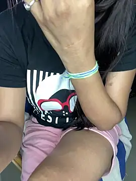 Snapshot of Hot_royalbhabhi chatting on 12, 1, 2025 Hot royalbhabhi online show from 12, 1, 2025