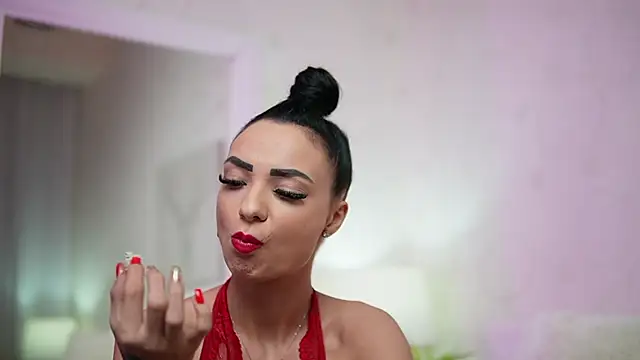 Snapshot of MaraJolie chatting on 25, 12, 2024 MaraJolie online show from 25, 12, 2024