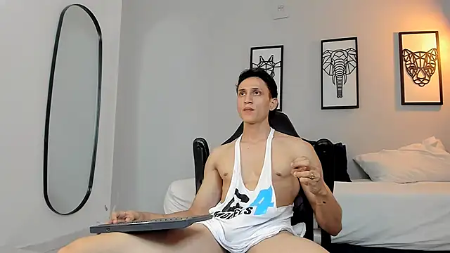 connor twink online show from 18, 12, 2024