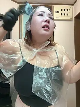 SAKU-RA-chan online show from 17, 10, 2025