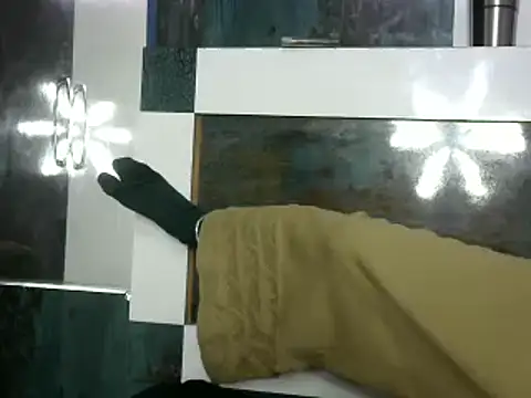 Snapshot of l_l_ish chatting on 3, 1, 2025 l l ish online show from 3, 1, 2025