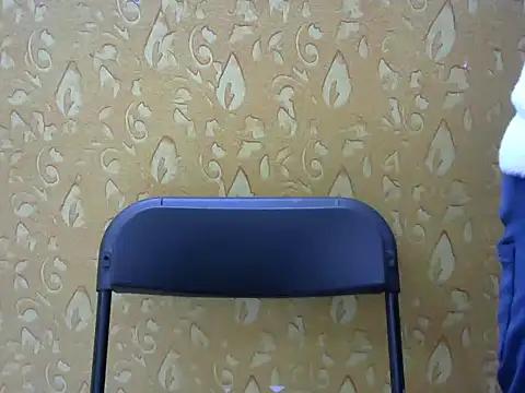 Snapshot of l_l_ish chatting on 18, 2, 2025 l l ish online show from 18, 2, 2025