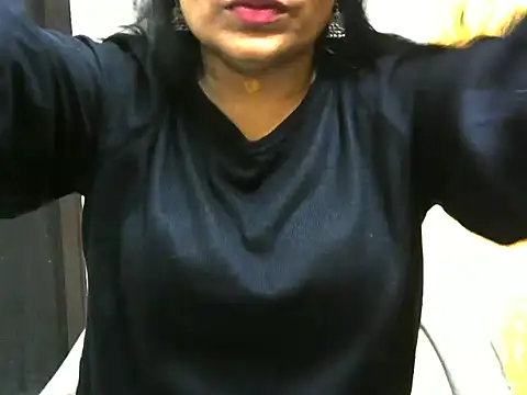 Snapshot of l_l_ish chatting on 21, 2, 2025 l l ish online show from 21, 2, 2025