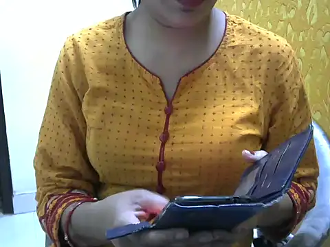 Snapshot of l_l_ish chatting on 22, 3, 2025 l l ish online show from 22, 3, 2025