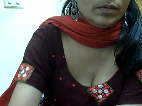 l l ish online show from 6, 10, 2025