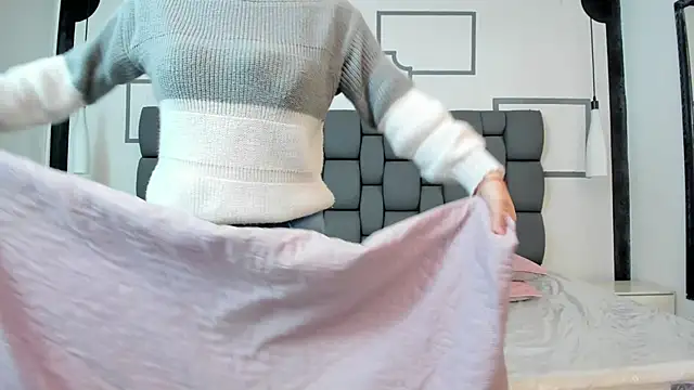 Snapshot of Jade_squirtt chatting on 7, 12, 2024 Jade squirtt online show from 7, 12, 2024