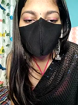 Reena Singh53 online show from 2, 3, 2025