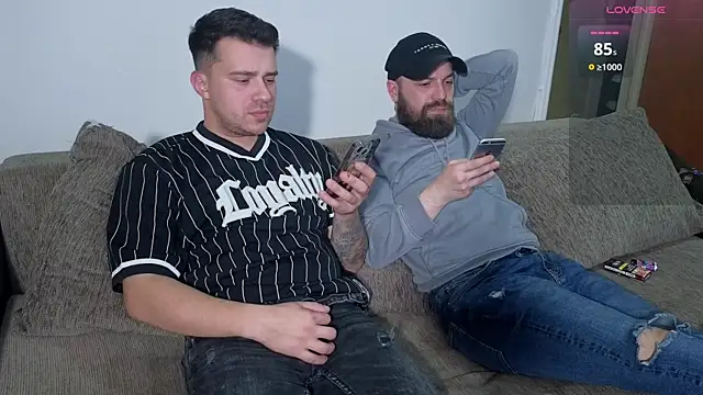 Snapshot of JohnnyStepBro chatting on 22, 10, 2025 JohnnyStepBro online show from 22, 10, 2025