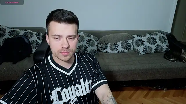 Snapshot of JohnnyStepBro chatting on 21, 4, 2026 JohnnyStepBro online show from 21, 4, 2026
