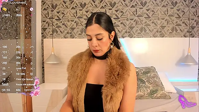 IvannaAnggel online show from 7, 3, 2025