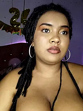 Snapshot of Evelyn_Sandoval chatting on 5, 12, 2024 Evelyn Sandoval online show from 5, 12, 2024