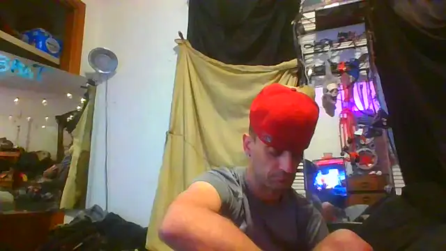 Snapshot of slinginbigD chatting on 25, 12, 2024 slinginbigD online show from 25, 12, 2024