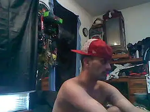 Snapshot of slinginbigD chatting on 8, 3, 2025 slinginbigD online show from 8, 3, 2025