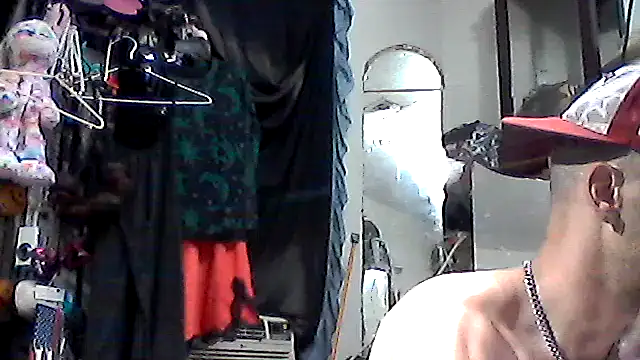 Snapshot of slinginbigD chatting on 17, 9, 2025 slinginbigD online show from 17, 9, 2025