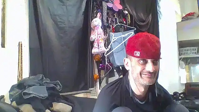 Snapshot of slinginbigD chatting on 28, 9, 2025 slinginbigD online show from 28, 9, 2025